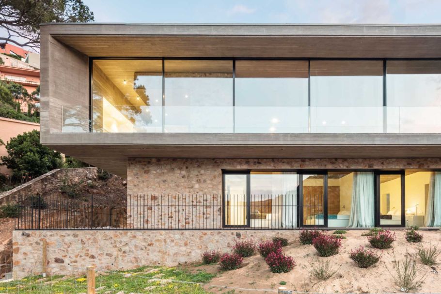 as-spain-house-lead-img-01